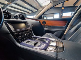 Jaguar XJ Portfolio Lang Luxury 3,0 V6*PANO*KAMERA* - foto 2