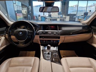 BMW 535d xDrive Luxury*Navi*Kamera*Bi-Xenon* - bilder 16