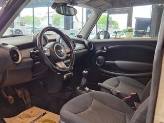 MINI Cooper D Clubman 1,6Ltr.*Harman-Kardon*Klimaauto - bilder 4