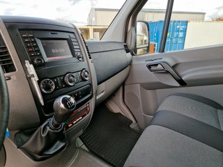 Volkswagen Crafter Kombi 35 mittel L2H1*Behindert*9S - bilder 9