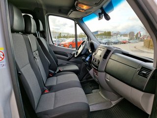 Volkswagen Crafter Kombi 35 mittel L2H1*Behindert*9S - bilder 10