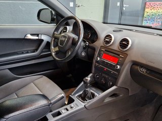 Audi A3 Cabriolet 1,6Ltr. Attraction*PDC*SHZ*Klima* - bilder 12