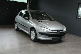 Peugeot 206 1.1 Premium 60 *Klima*AHK*Radio*1.H - photo 1