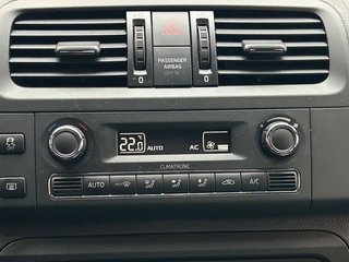 Skoda Fabia 1.2TSI Ambition Monte Carlo*Xenon*PDC* - photo 2