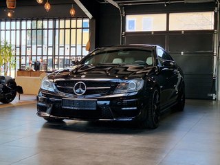 Mercedes-Benz C 63 AMG Coupe*Deutsche Ausführung*Night-Paket* - foto 8