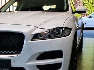 Jaguar F-Pace 25d Prestige AWD*CarPlay*Navi*Kamera - bilder 8