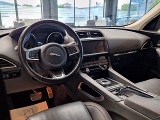 Jaguar F-Pace 25d Prestige AWD*CarPlay*Navi*Kamera - bilder 7