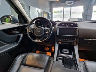 Jaguar F-Pace 25d Prestige AWD*CarPlay*Navi*Kamera - bilder 14