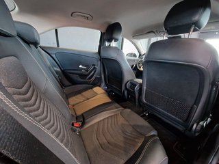 Mercedes-Benz A 180d Limousine Style*8G-DCT*KEYLESS*NAVI*LED - bilder 4