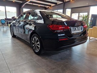 Mercedes-Benz A 180d Limousine Style*8G-DCT*KEYLESS*NAVI*LED - bilder 4