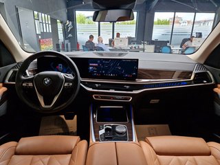 BMW X5 xDrive40i Shadow Line*Widescreen*Memory* - bilder 17