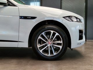 Jaguar F-Pace Black Pack R-Sport 25d AWD*Pano*Meridian* - bilder 5