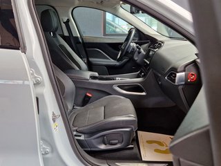 Jaguar F-Pace Black Pack R-Sport 25d AWD*Pano*Meridian* - bilder 14