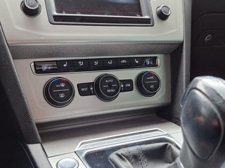Volkswagen Passat Variant Comfortline 2,0TDI*PANO*MASSAGE* - foto 14
