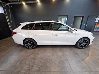Cupra Leon Sportstourer VZ e-Hybrid - photo 6