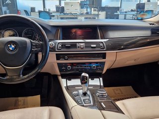 BMW 535d xDrive Luxury*Navi*Kamera*Bi-Xenon* - bilder 9