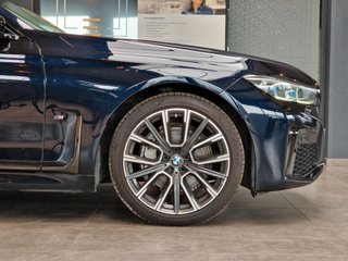 BMW 730d M Sport Shadow*1.HAND*PFLEGEMODELL*360°KAM - bilder 8