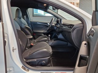 Ford Focus Turnier ST 320PS*KAMERA*AHK*CARPLAY*NAVI - foto 15