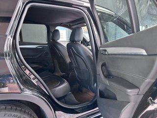 BMW X1 xDrive25d Sport-Line*PANO*AHK*HUD*KAMERA*KEYL - photo 12