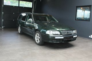 Volvo V70 2.4 Kombi *Klima*Radio*Teilleder*8 Fach - bilder 1