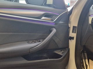 BMW 520d xDrive Touring M Sport*LED*Navi*Ambiente* - photo 7