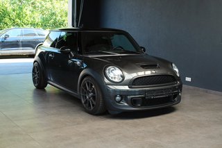 MINI Cooper S*Pano*Works Auspuff*Xenon*SHZ - photo 1