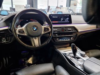BMW 540d xDrive Touring M Sport*HUD*Pano*h&k*ACC* - bilder 9