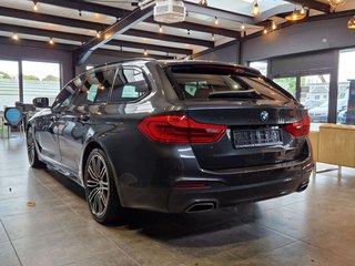 BMW 540d xDrive Touring M Sport*HUD*Pano*h&k*ACC* - bilder 9