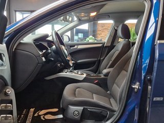 Audi A4 Avant Ambiente 2,0TDI*AHK*NAVI*KEYLESS*XENON* - foto 2