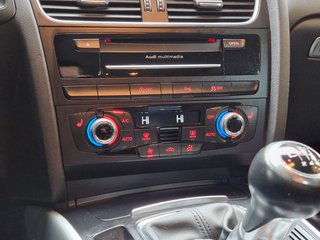 Audi A4 Avant Ambiente 2,0TDI*AHK*NAVI*KEYLESS*XENON* - foto 9