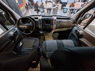 Volkswagen Crafter Kombi 35 mittel L2H1*Behindert*9S - bilder 1