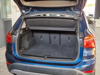 BMW X1 sDrive18i *Kamera*Pano*Navi** 38.500 km ** - bilder 8