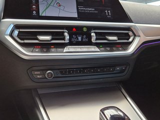 BMW 420d xDrive Gran Coupé*KAMERA*CARPLAY*HUD*AHK* - foto 21
