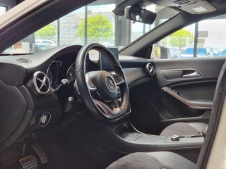 Mercedes-Benz CLA 200 AMG-Line*PANO*BI-XENON*ALCANTARA* - photo 2