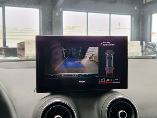 Audi Q2 35TFSI S-Line*GARAGENFAHRZEUG*KAMERA*AHK*ACC - photo 11