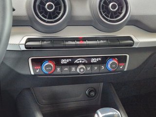 Audi Q2 35TFSI S-Line*GARAGENFAHRZEUG*KAMERA*AHK*ACC - photo 16