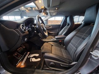 Mercedes-Benz GLA 200 Urban*Bi-Xenon*Navi*Teilleder*Temp*Klima - photo 7