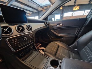 Mercedes-Benz GLA 200 Urban*Bi-Xenon*Navi*Teilleder*Temp*Klima - photo 10