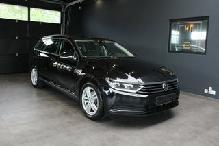 Volkswagen Passat Variant 2.0 TDI*ACC*LED*Navi*DSG*Bluemot. - photo 1