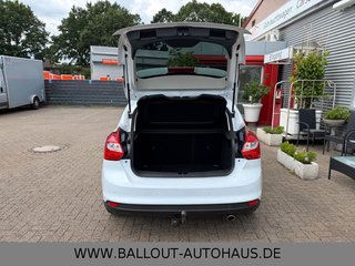 Ford Focus Lim. Titanium*2.HAND*KLIMA*TEMP*SHZ*PD*AHK - bilder 5