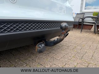 Ford Focus Lim. Titanium*2.HAND*KLIMA*TEMP*SHZ*PD*AHK - bilder 7