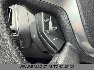 Ford Focus Lim. Titanium*2.HAND*KLIMA*TEMP*SHZ*PD*AHK - bilder 16