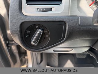 Volkswagen Golf VII Variant*2.HAND*BI-XENON*KLIMA*NAVI*TEMP - bilder 2