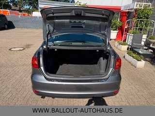 Volkswagen Jetta VI*1.HAND*KLIMA*SITZHEIZUNG*HU NEU* - foto 6