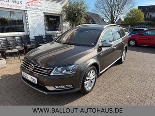 Volkswagen Passat Alltrack 4Motion*2.HAND*PANO*AHK*NAVI*TOT - bilder 2