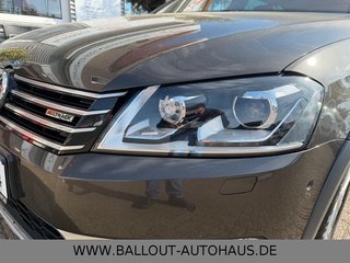 Volkswagen Passat Alltrack 4Motion*2.HAND*PANO*AHK*NAVI*TOT - bilder 11
