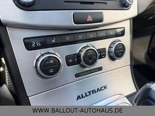 Volkswagen Passat Alltrack 4Motion*2.HAND*PANO*AHK*NAVI*TOT - bilder 18