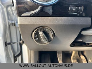 Volkswagen up!take*2.HAND*KLIMA*NAVI*SHZ*EURO6*TÜV/AU NEU* - foto 1