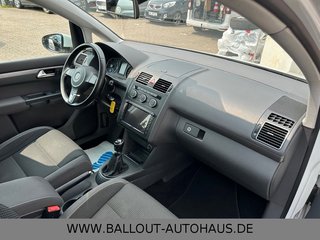 Volkswagen Touran*2.HAND*KLIMA*PANO*TEMPO*AHK*SHZ*BI-XENON* - bilder 6