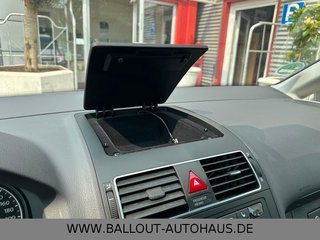 Volkswagen Touran*2.HAND*KLIMA*PANO*TEMPO*AHK*SHZ*BI-XENON* - bilder 11